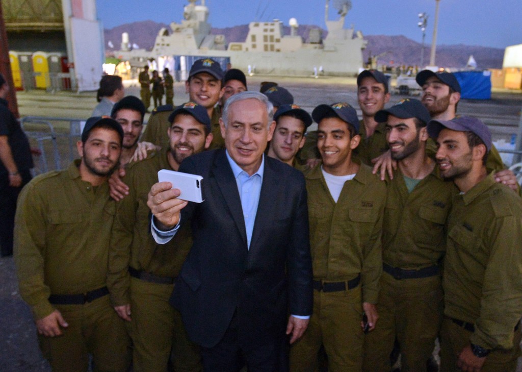 http://jpupdates.com/2014/03/10/video-netanyahu-celebrates-idf-interception-iranian-ship-selfie/