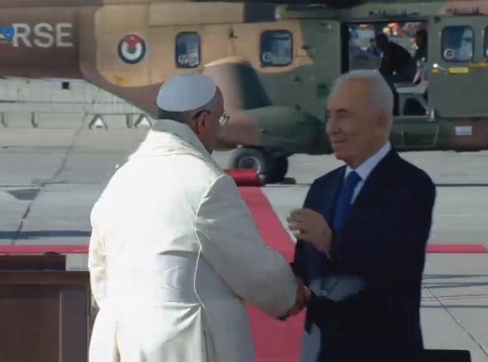 (Pope Francis greeting Israeli President Simon Peres)