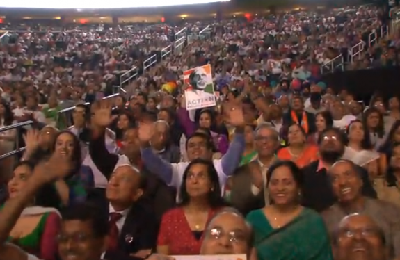 Indian PM Modi at Madison Square Garden 9-28-2014 crowd