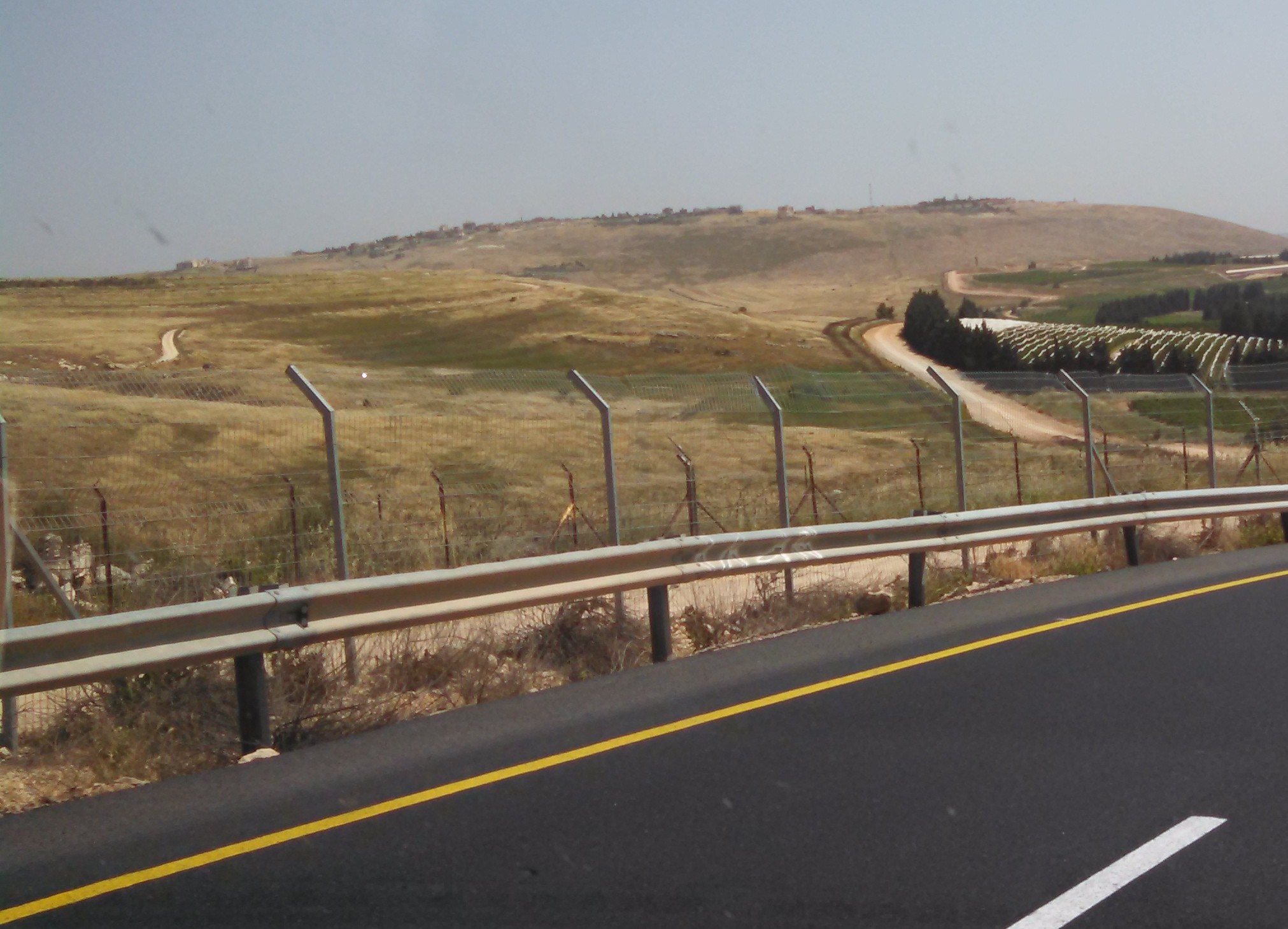 Moshav Avivav - Road Border Fence