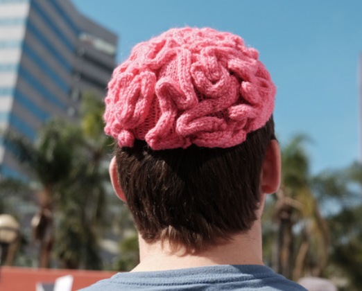 http://www.news4jax.com/news/national/march-for-science-brain-hats-send-message